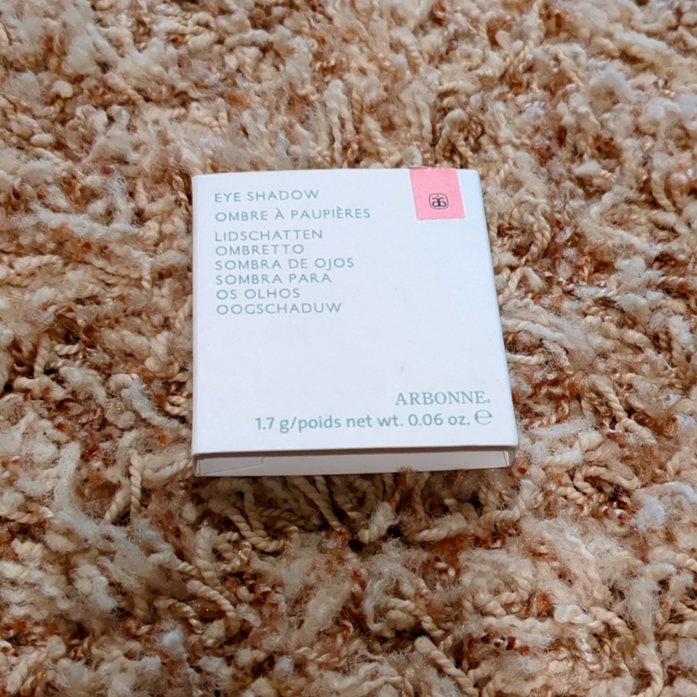 Eye shadow